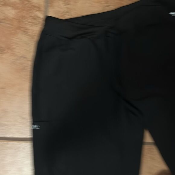 Barco One Scrub bottoms - Picture 2 of 7